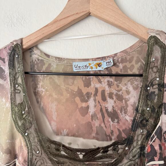 Y2K Unity World Wear Womens Pink Top Cut Out Short Sleeve Size Petite Medium - Picture 2 of 10